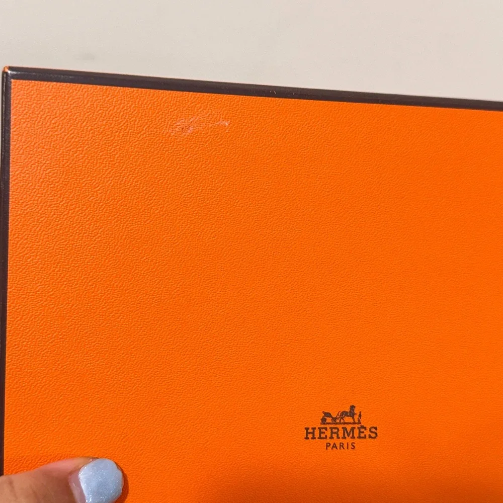 Hermes authentic hermès